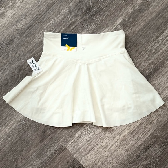 ✨ Old Navy Girls’ Powersoft White Skort – Size L (10–12) ✨ - Picture 5 of 5